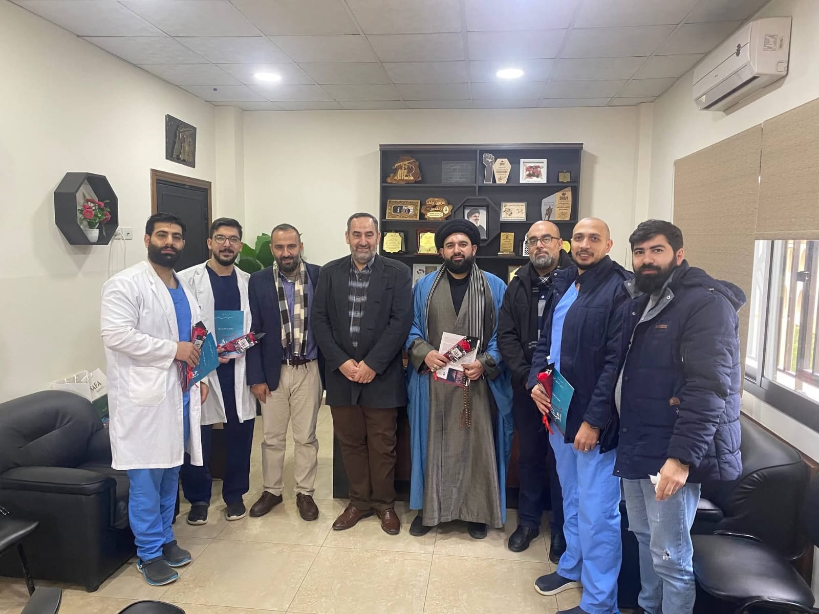 في يوم الجريح… وفد مستشفى الشيخ راغب حرب يزور مؤسسة الجرحى